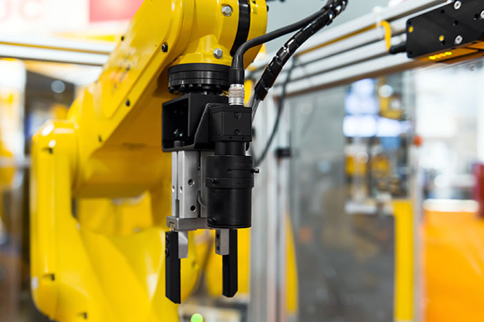 Role of Robotic Arms in Material Handling